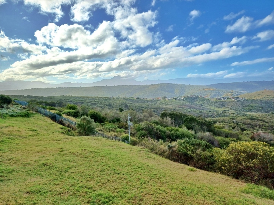 4 Bedroom Property for Sale in Avonddans Western Cape